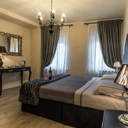Pistoia Luxury Suite-2