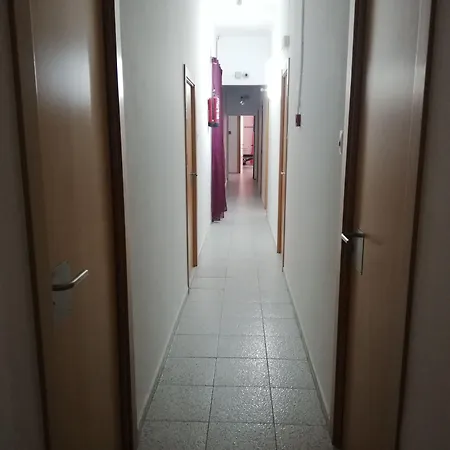 Hostal River-2