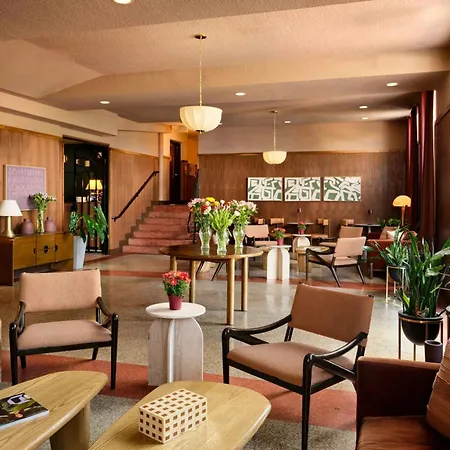 Found Hotels, Miami Beach, Series By Marriott-3