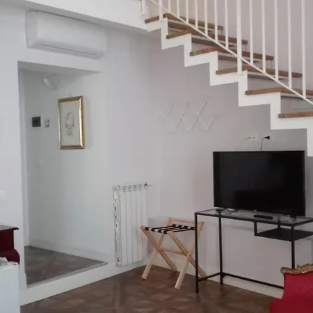 Demetra Rooms-3