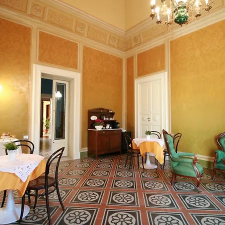 Chez Moi Charme B&B-3