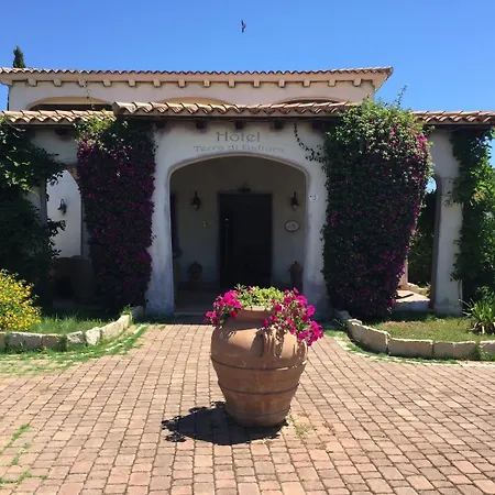 Hotel Terra Di Gallura-3