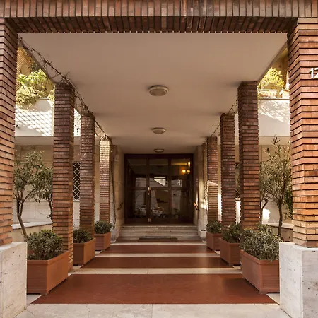 Un Attimo A Roma B&B-3