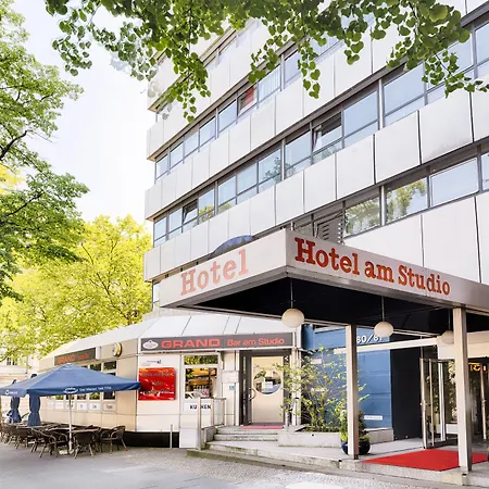 Enjoy Hotel Am Studio-3