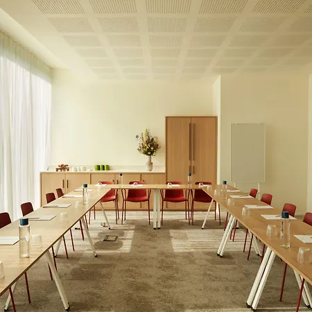 Okko Hotels Paris Rosa Parks-2