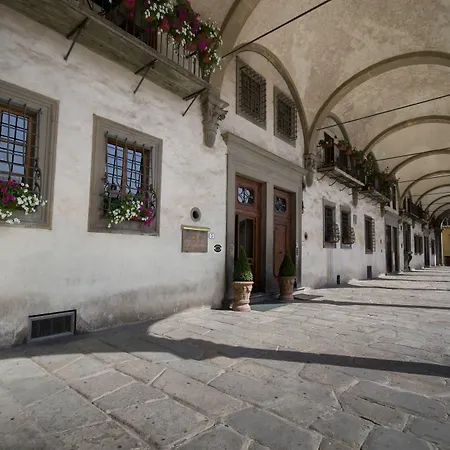 Loggiato Dei Serviti-3
