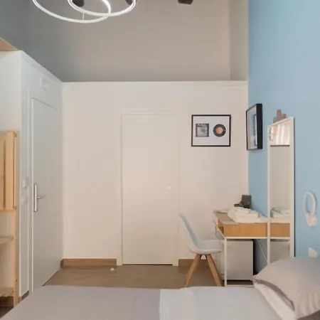Yes I Know My Room - Storico-2