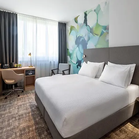 Wyndham Garden Munich Messe-3