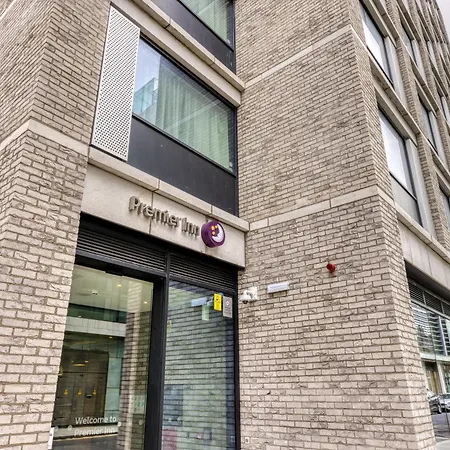 Premier Inn Dublin City Gloucester St South-3
