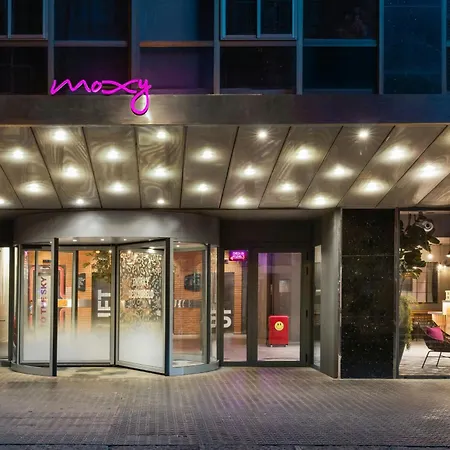 Moxy Barcelona-2
