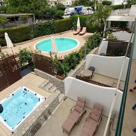 Bougainville Luxury Boutique Hotel-2