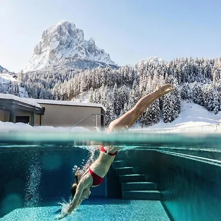 Hotel Touring Dolomites-3