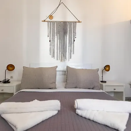 Phaos Santorini Suites-2