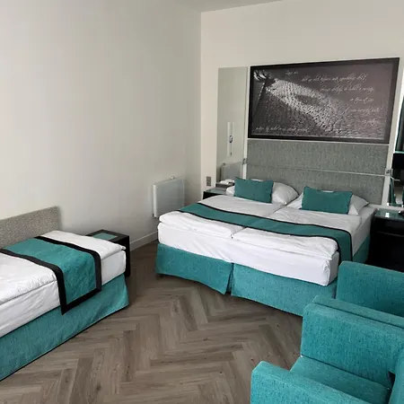 Red & Blue Design Hotel Prague-2