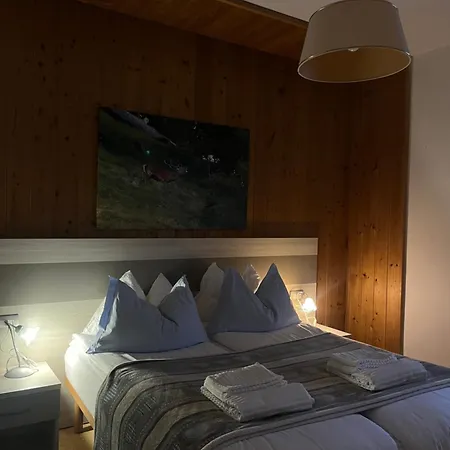 Hotel Garni Suisse-3