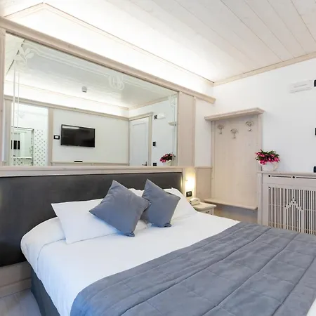 Hotel Croce Bianca-3