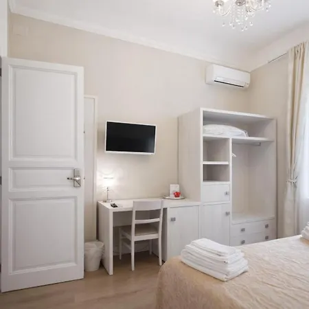 Opera Relais R&B-3