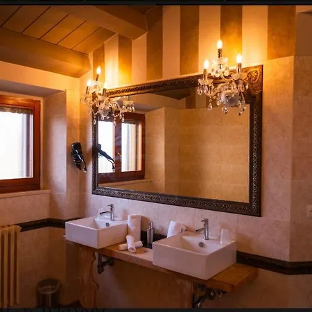 La Rocca Guest House & Spa-3
