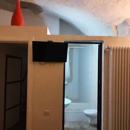 Stone Rooms-2