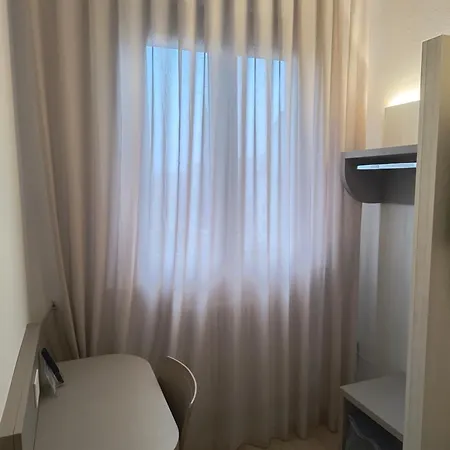 Hotel Marta-2