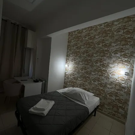 Tiburtina Inn Guest House-2