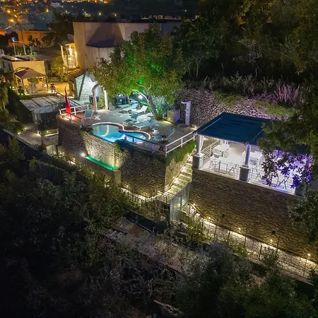 Belgodere di Mezzavia Apartments-3
