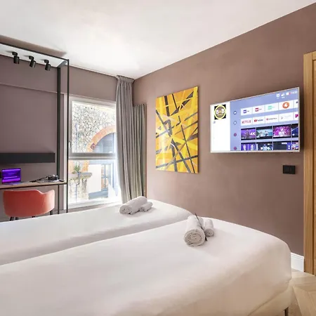 B&B Hotel Genova City Center-3