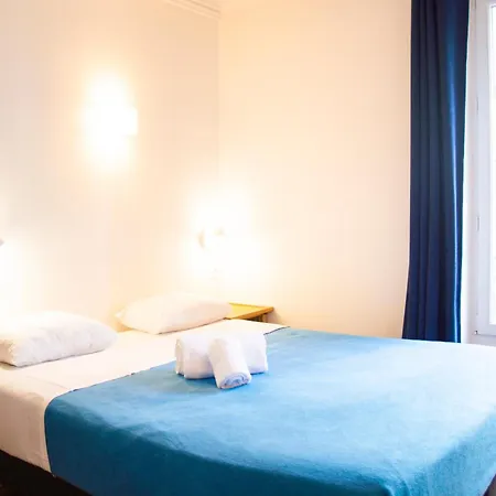 Hotel La Louisiane-2