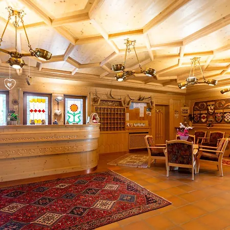 Hotel Villa Jolanda-3