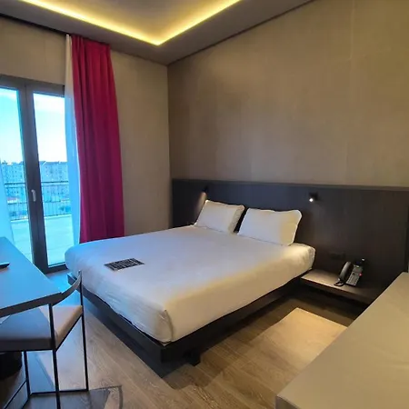 Kira Suites Hotel Milano-3