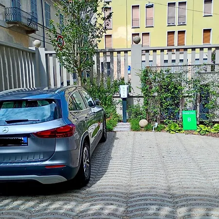 10 Manzoni Aparthotel-3