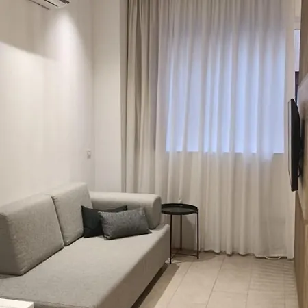 Blanq Marina Suites-2