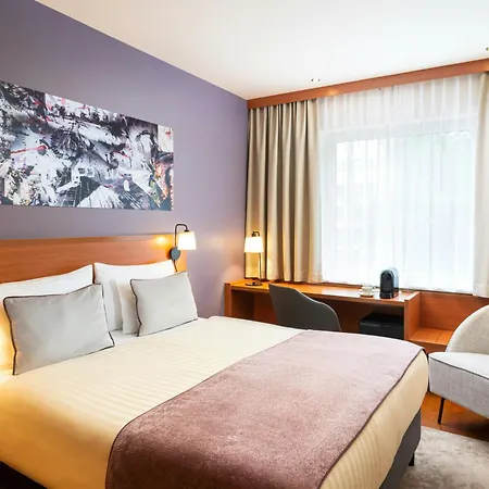 Leonardo Hotel Salzburg City Center-3