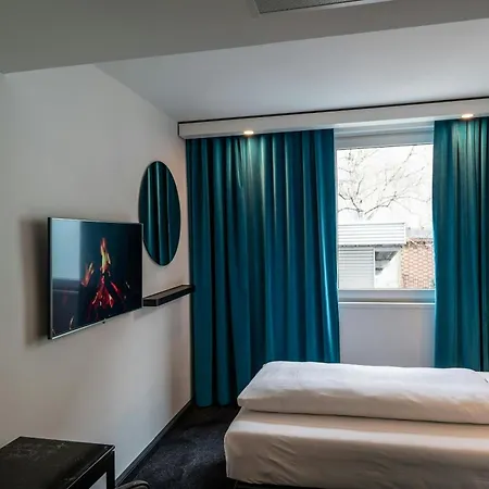 Motel One Berlin-Mitte-3