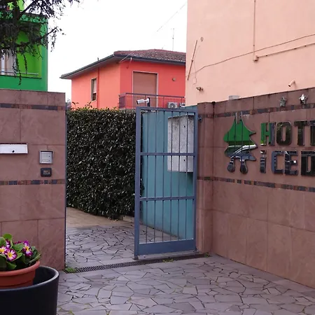Hotel I Cedri-3