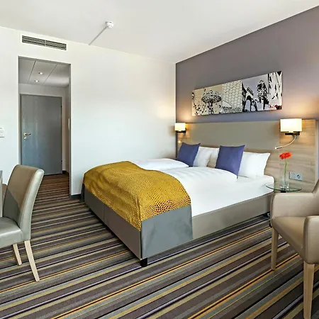 Leonardo Hotel Munich City North-3
