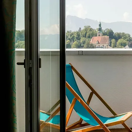 Motel One Salzburg-Mirabell-2