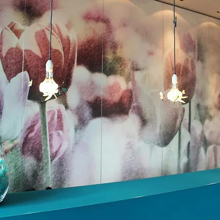 Motel One Amsterdam-2