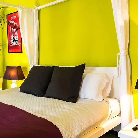 Snob Luxury Suite-3