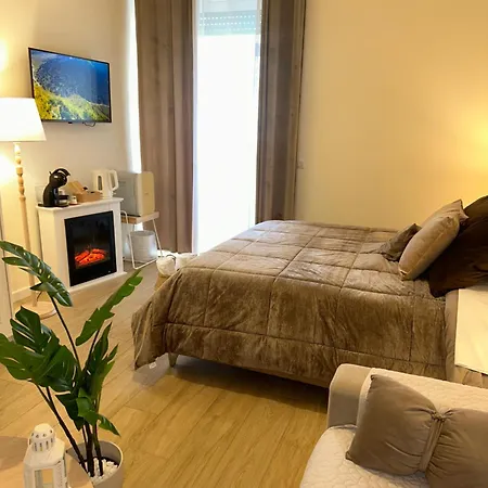 San Carlo Apartments B&B Caserta-3