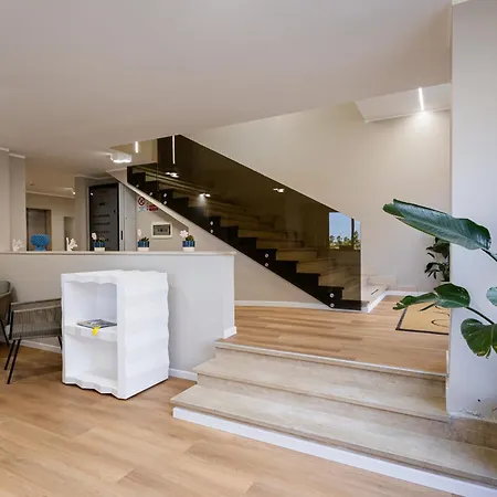 Lbr Suite Apartment-2