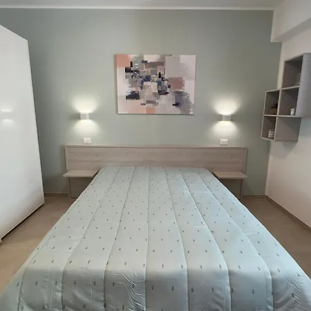 Palms Beach Pesaro Residence-3