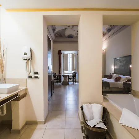 Vogue Hotel Arezzo-2