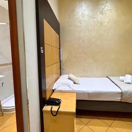 Hotel Fiorella Milano-2