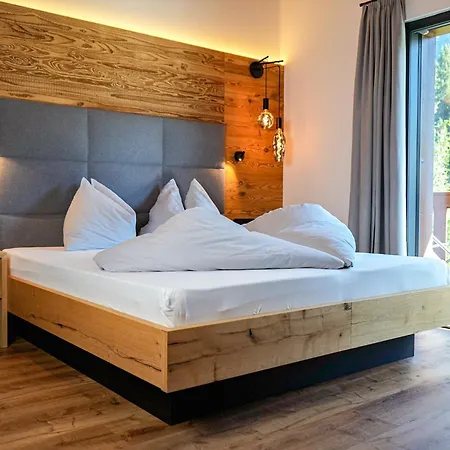 Hotel Wolf-2