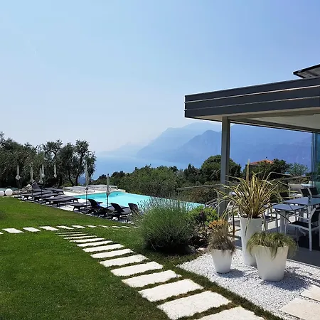 Guesthouse Grand View-2