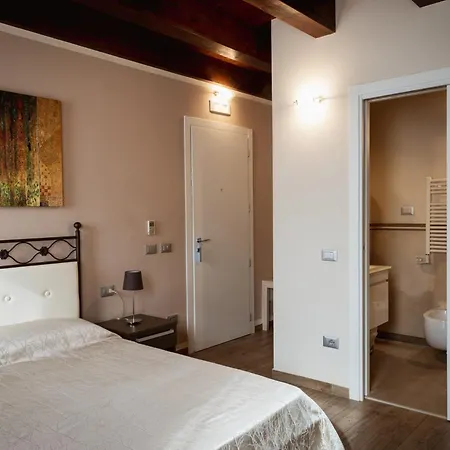 Piccola Venezia Room-2