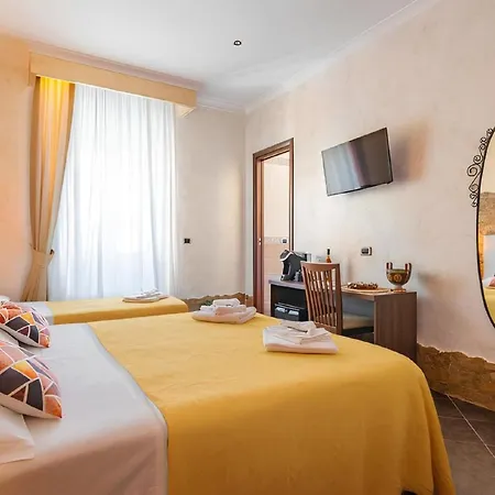 Alis Laura Guest House - 10 Mins To Colosseum, Modern & Near Metro-2