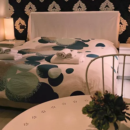 ROMAnce Cosimato Trastevere B&B-2