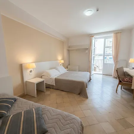 Ortigia Mastrarua Rooms By Finderoom-3